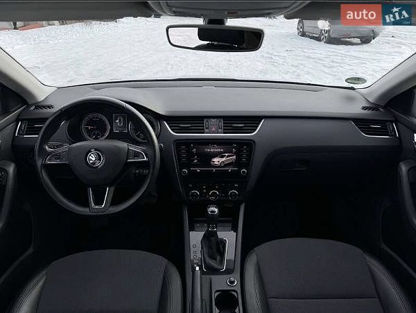 Skoda Octavia 2019 VIN TMBJJ7NE3L0050166 фото оголошення 6 з 10