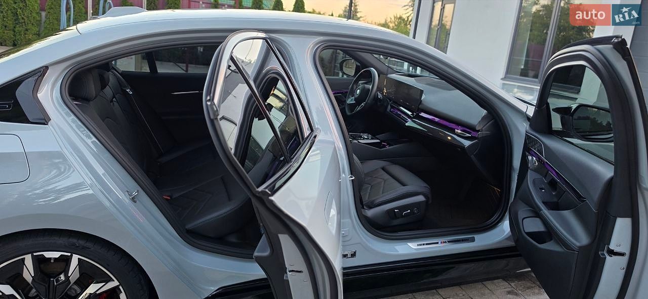 BMW i5 2024 VIN WBY41FK010CR68894 фото оголошення 16 з 95