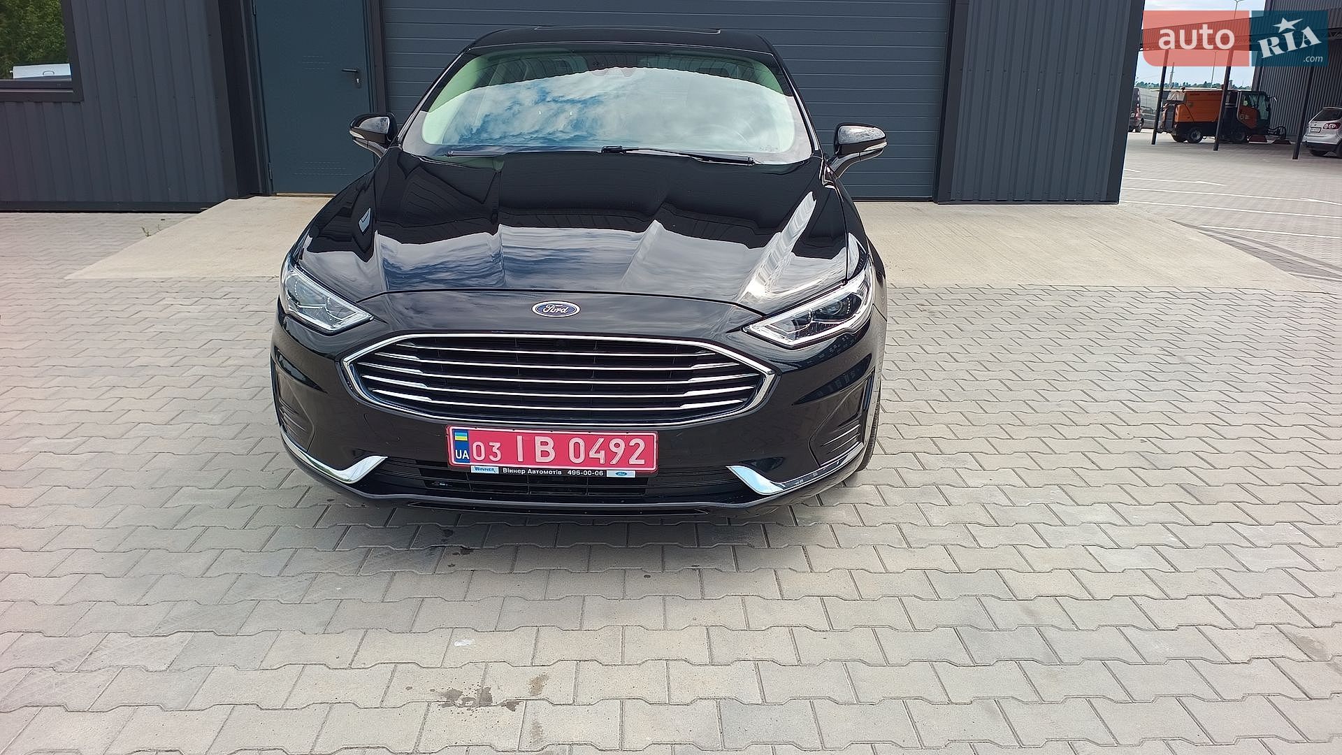Ford Fusion 2019 VIN 3FA6P0MU9KR154380 фото оголошення 4 з 17