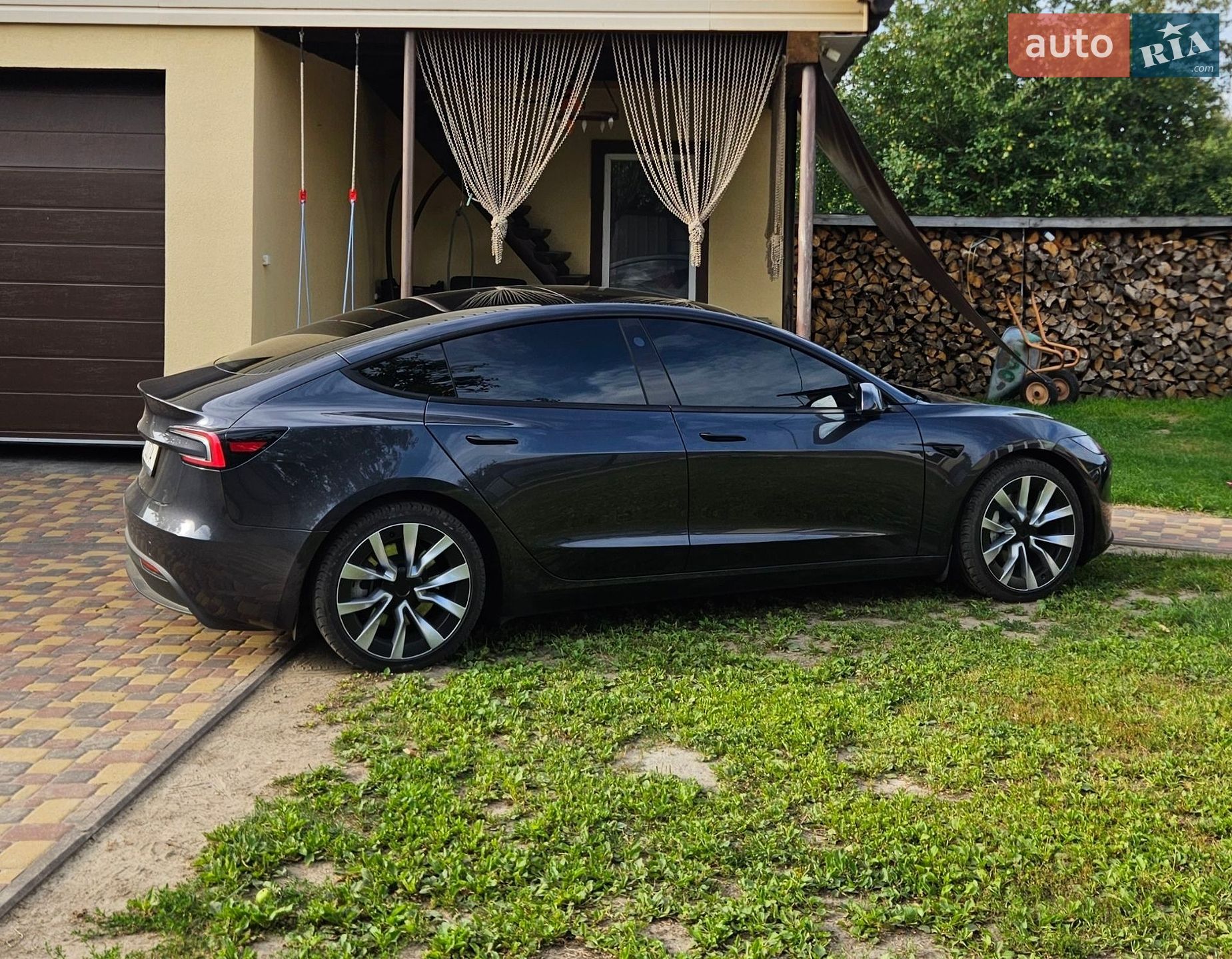 Tesla Model 3 2024 VIN 5YJ3E1EA8RF751609 фото оголошення 4 з 18