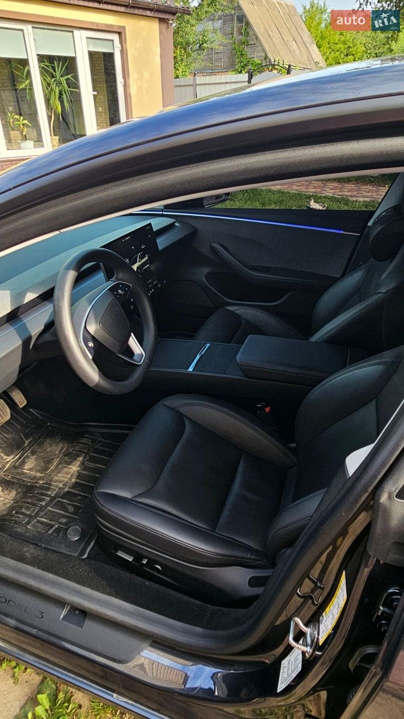 Tesla Model 3 2024 VIN 5YJ3E1EA8RF751609 фото оголошення 12 з 18