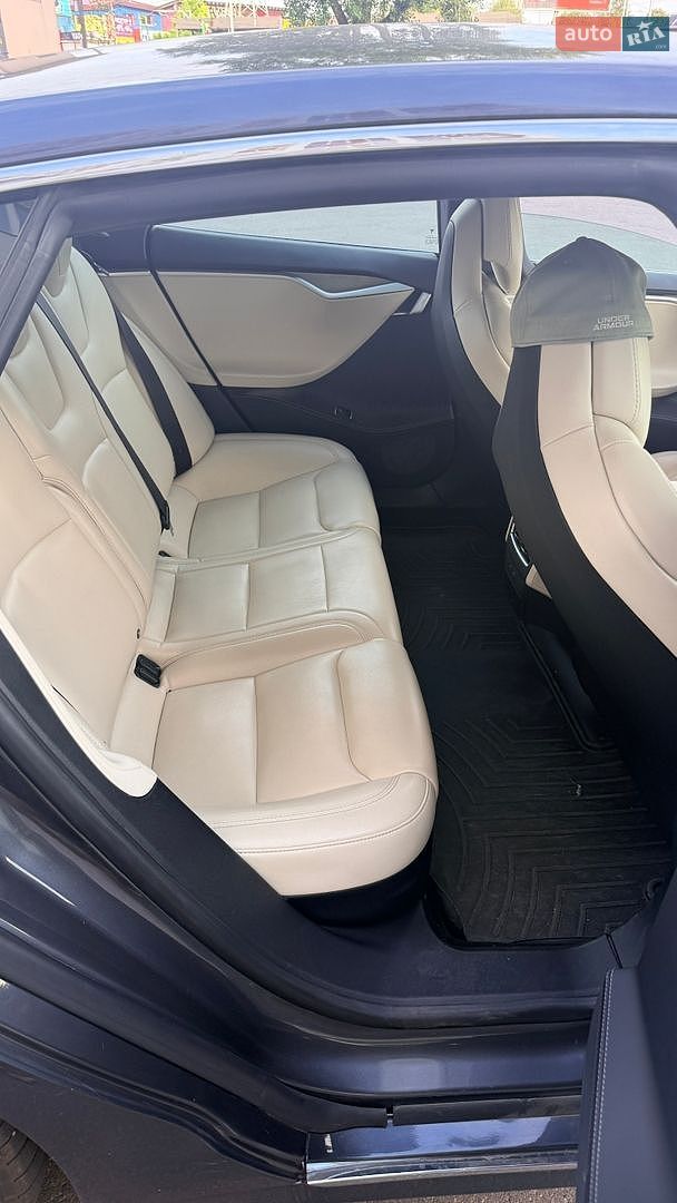 Tesla Model S 2017 VIN 5YJSA1E20HF190420 фото оголошення 7 з 18