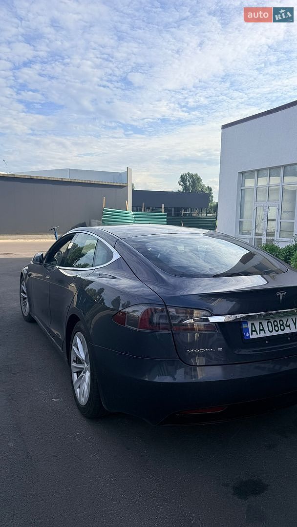 Tesla Model S 2017 VIN 5YJSA1E20HF190420 фото оголошення 10 з 18