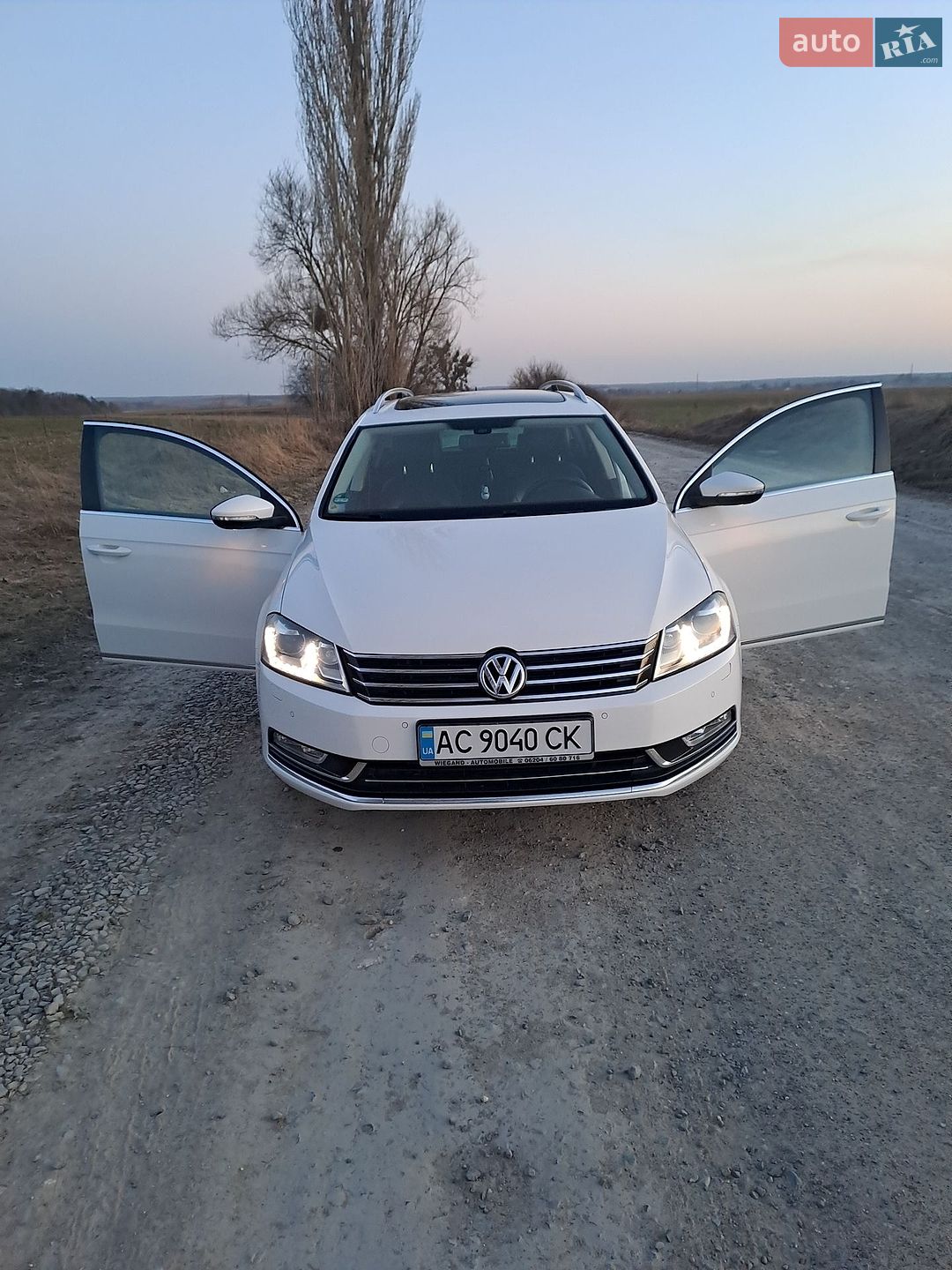 Volkswagen Passat 2012 VIN WVWZZZ3CZCE190035 фото оголошення 4 з 13
