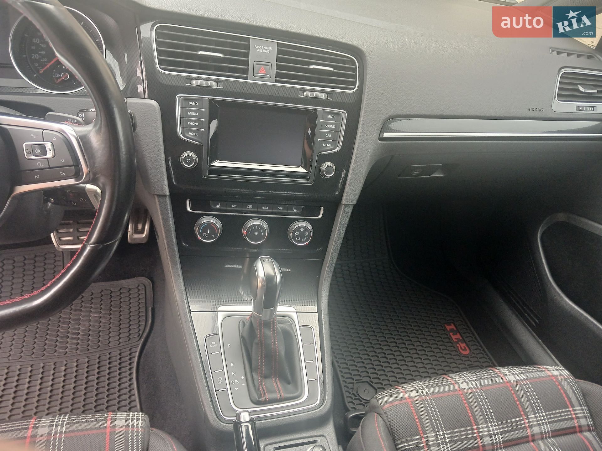 Volkswagen Golf GTI 2015 VIN 3VW4T7AU3FM100891 фото оголошення 27 з 37