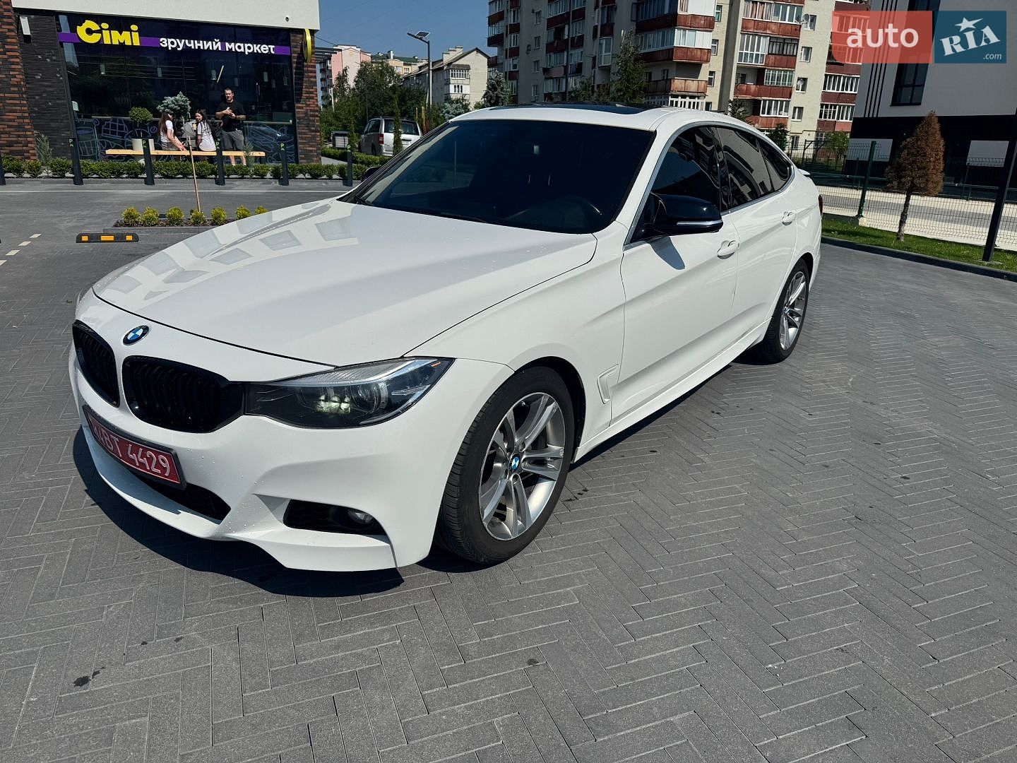 BMW 3 Series GT 2017 VIN WBA8Z9C57HG453049 фото оголошення 2 з 40