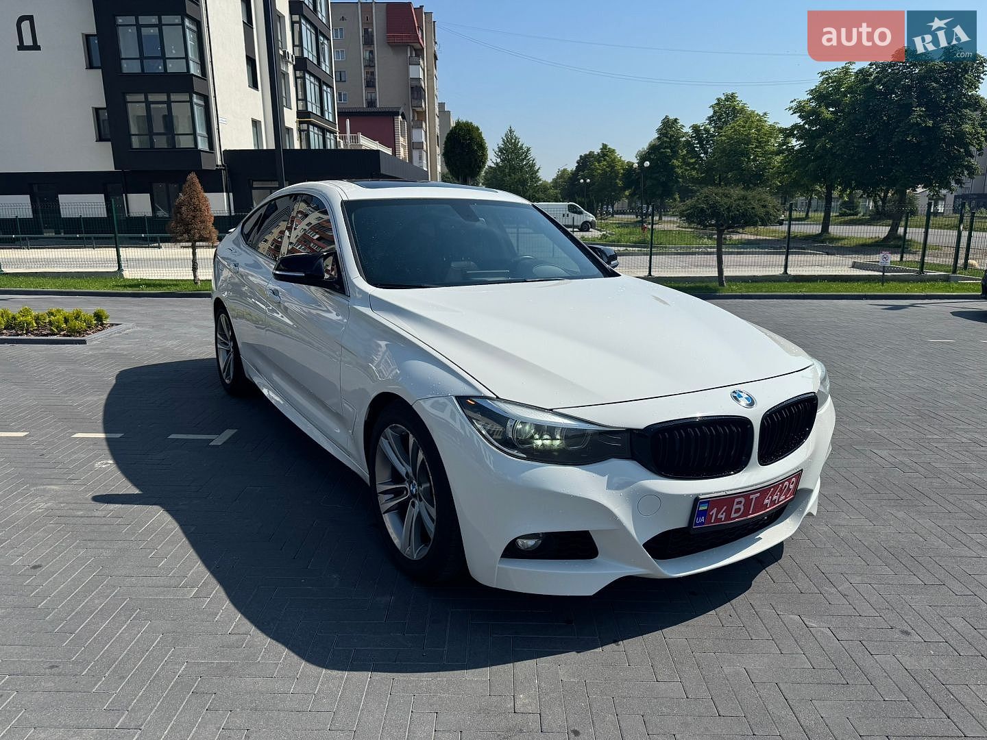 BMW 3 Series GT 2017 VIN WBA8Z9C57HG453049 фото оголошення 3 з 40