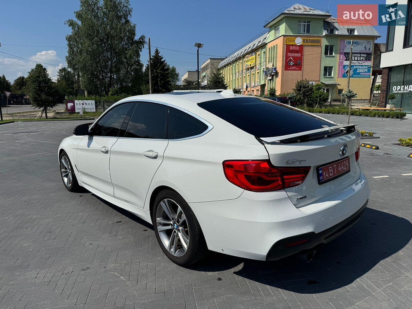 BMW 3 Series GT 2017 VIN WBA8Z9C57HG453049 фото оголошення 9 з 40
