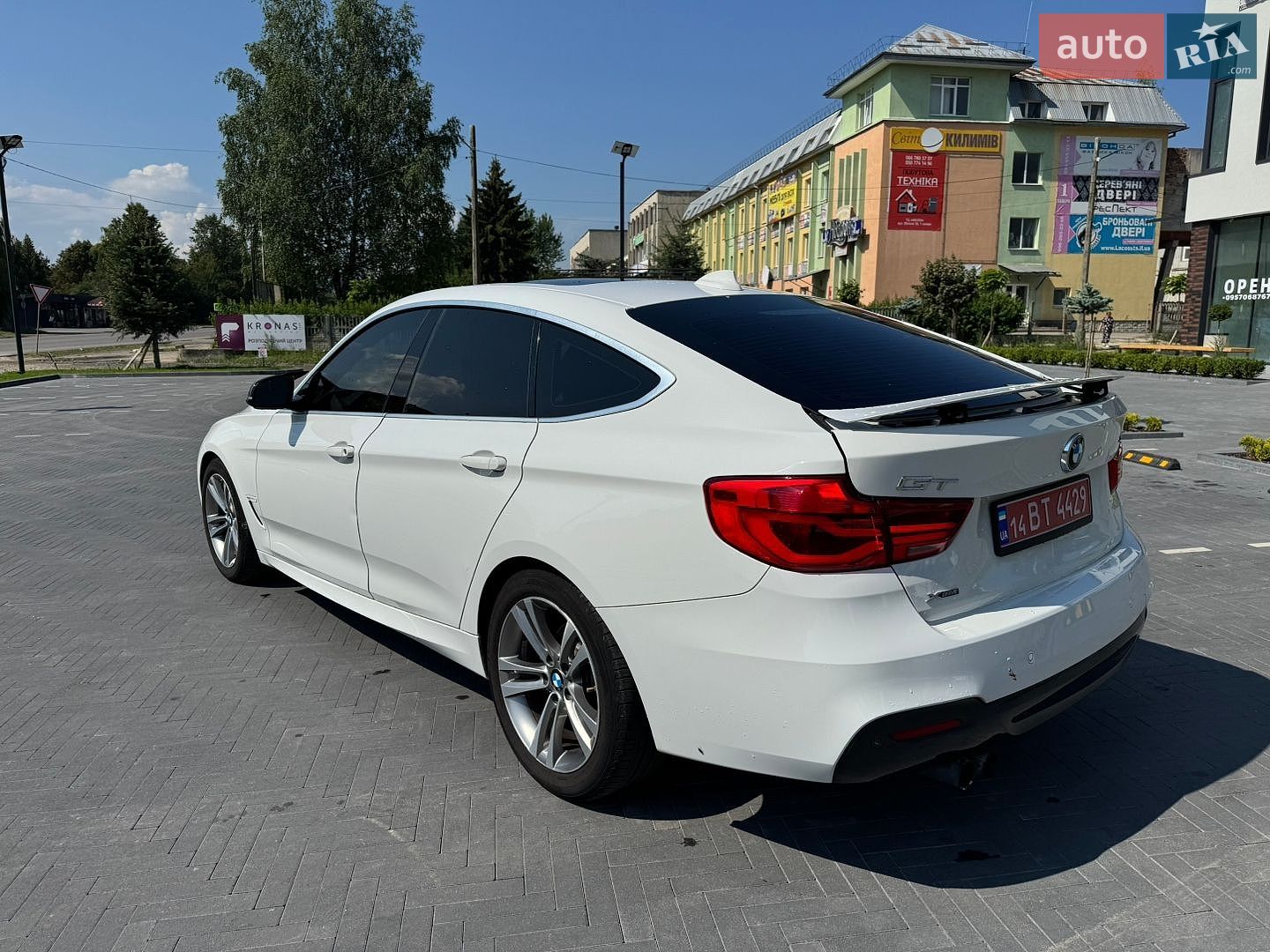 BMW 3 Series GT 2017 VIN WBA8Z9C57HG453049 фото оголошення 11 з 40