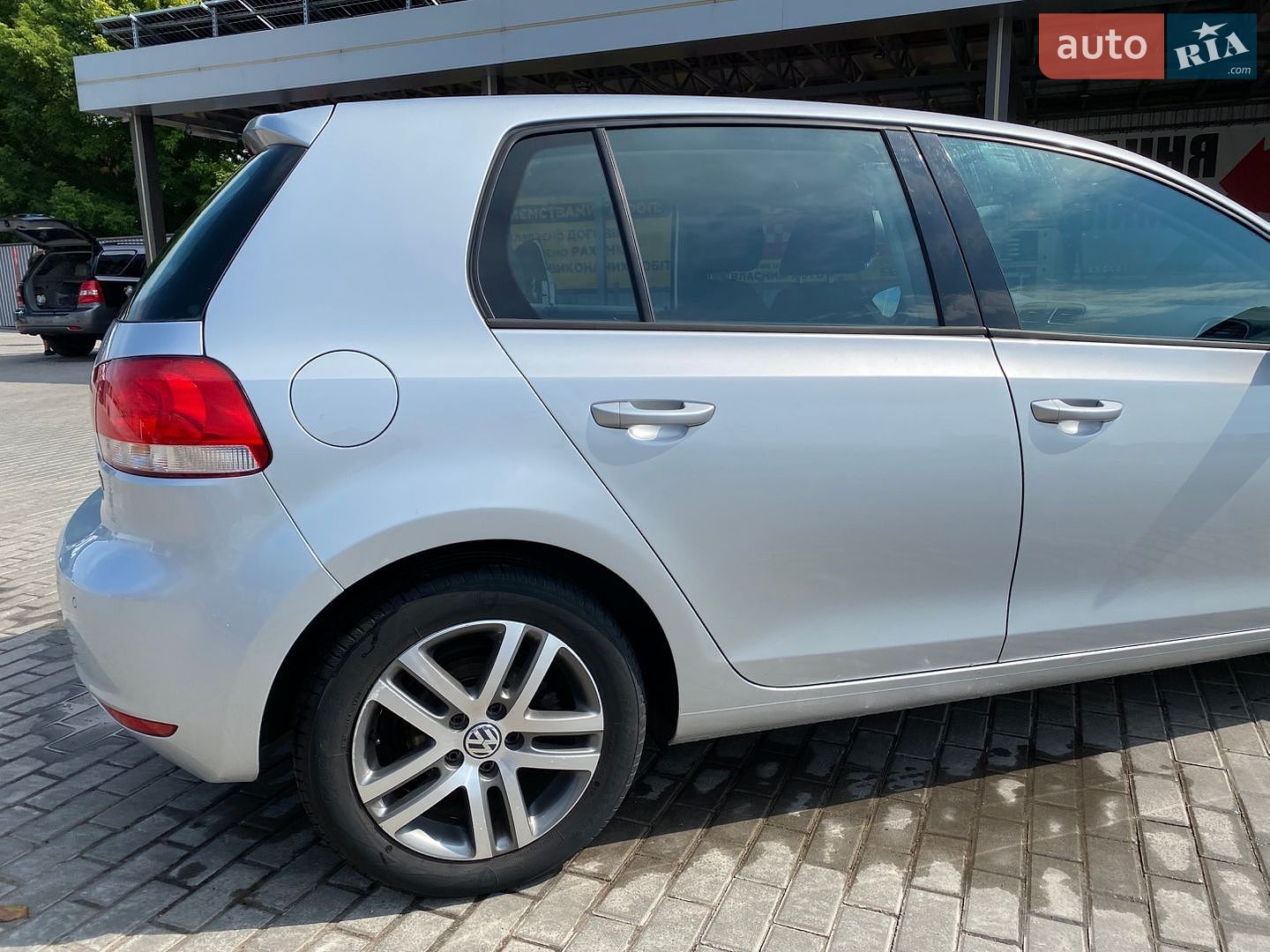 Volkswagen Golf 2010 VIN WVWZZZ1KZAW359162 фото оголошення 7 з 39