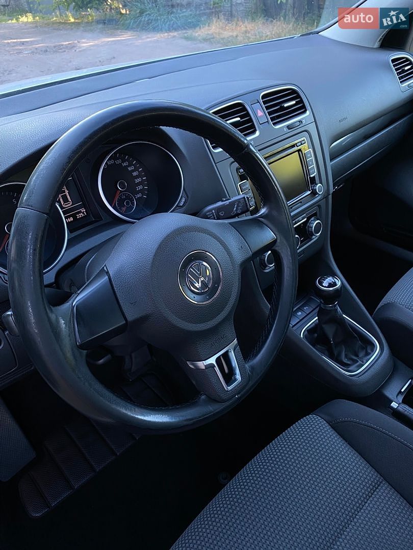 Volkswagen Golf 2010 VIN WVWZZZ1KZAW359162 фото оголошення 19 з 39