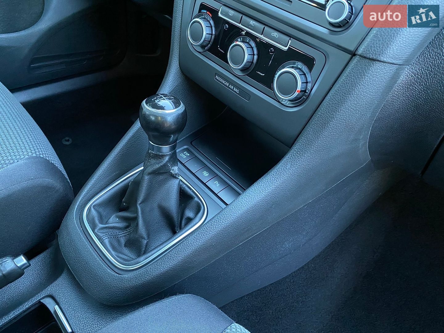 Volkswagen Golf 2010 VIN WVWZZZ1KZAW359162 фото оголошення 29 з 39