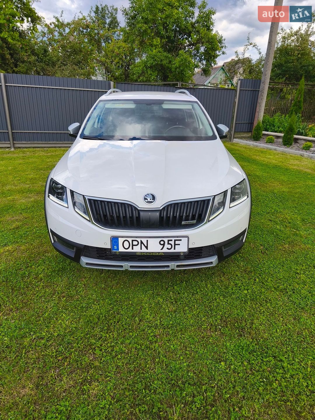 Skoda Octavia Scout 2019 VIN TMBLJ9NE3K0189510 фото оголошення 4 з 93