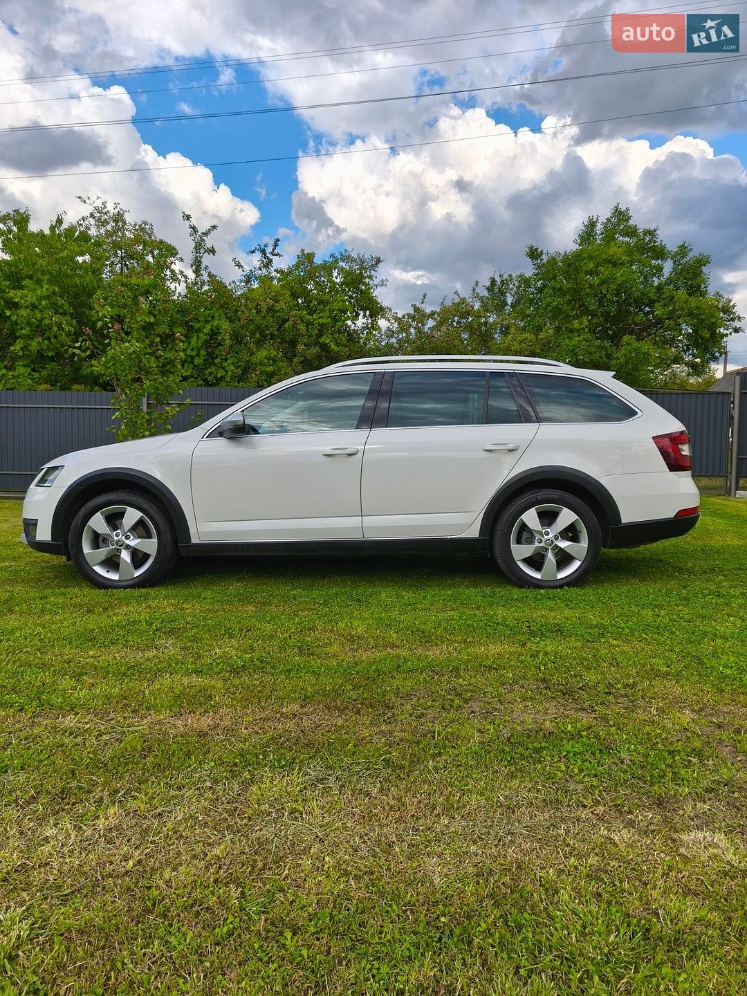 Skoda Octavia Scout 2019 VIN TMBLJ9NE3K0189510 фото оголошення 14 з 93