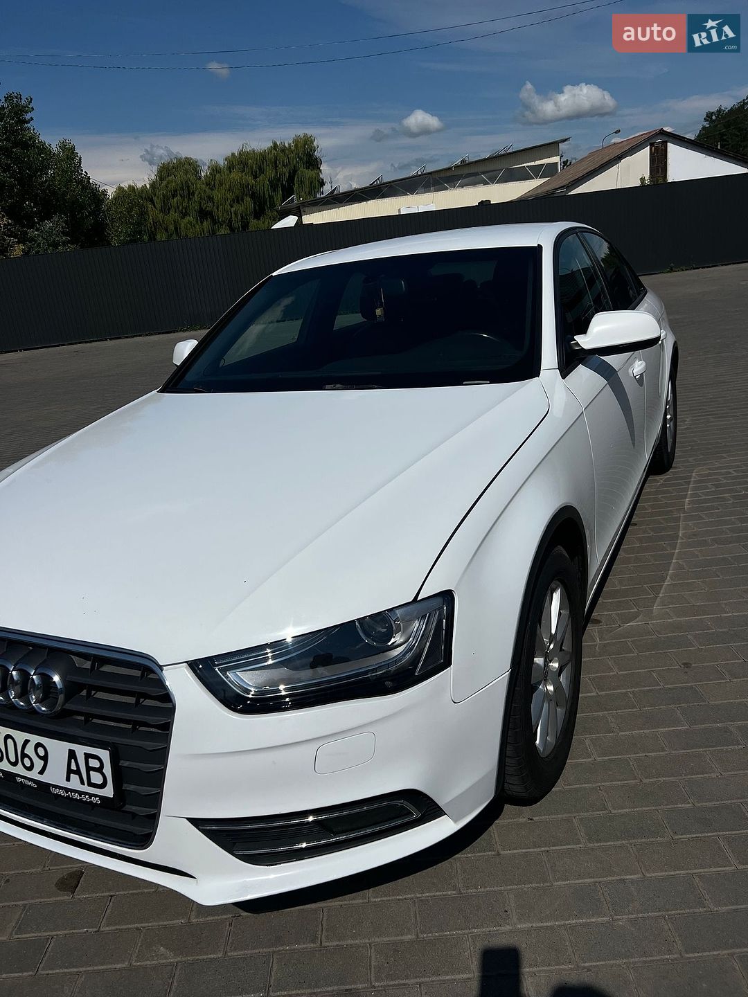 Audi A4 2014 VIN WAUACCFL3FN000209 фото оголошення 16 з 50