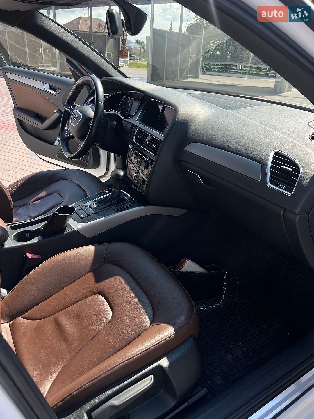 Audi A4 2014 VIN WAUACCFL3FN000209 фото оголошення 23 з 50