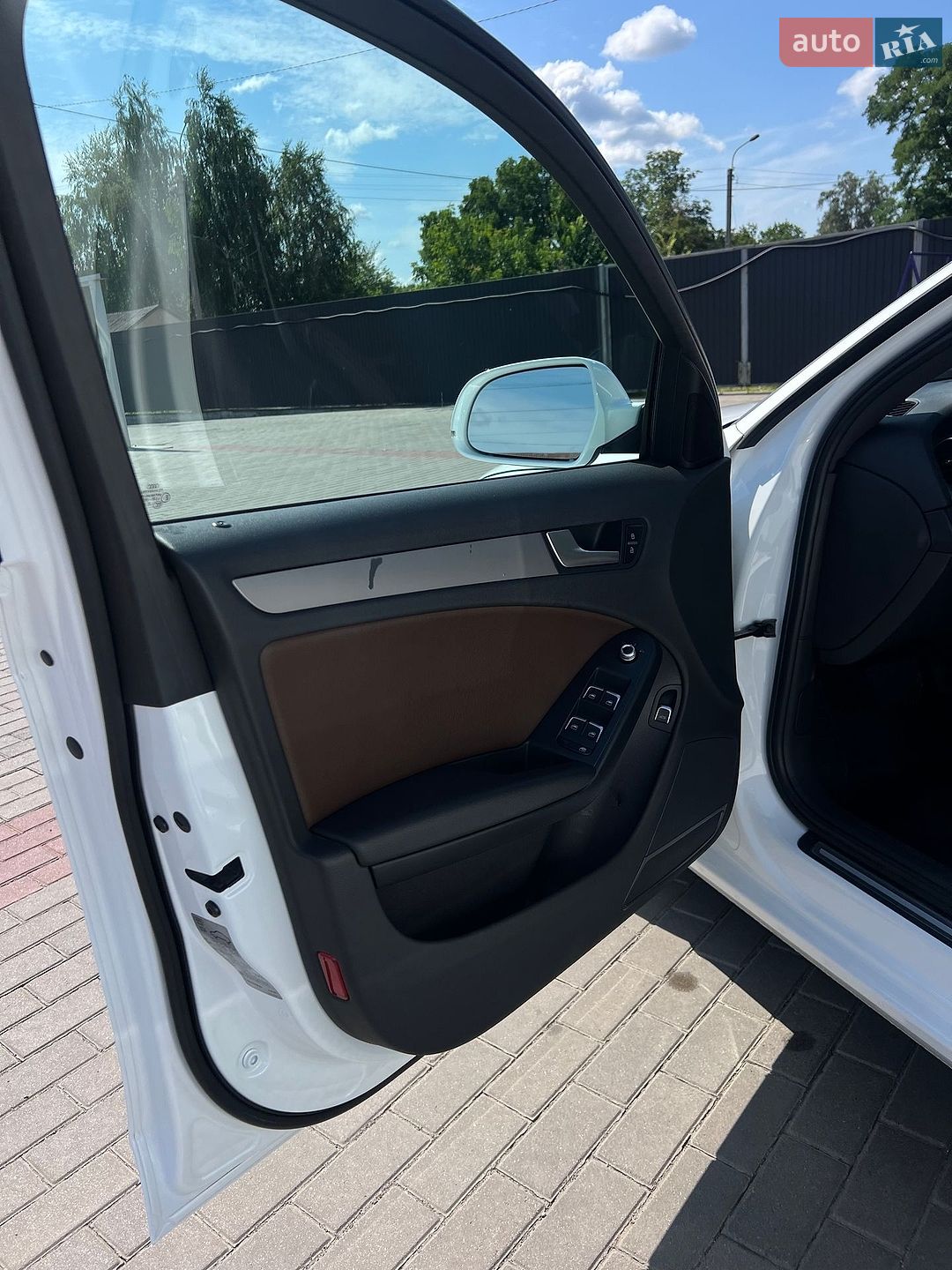 Audi A4 2014 VIN WAUACCFL3FN000209 фото оголошення 27 з 50