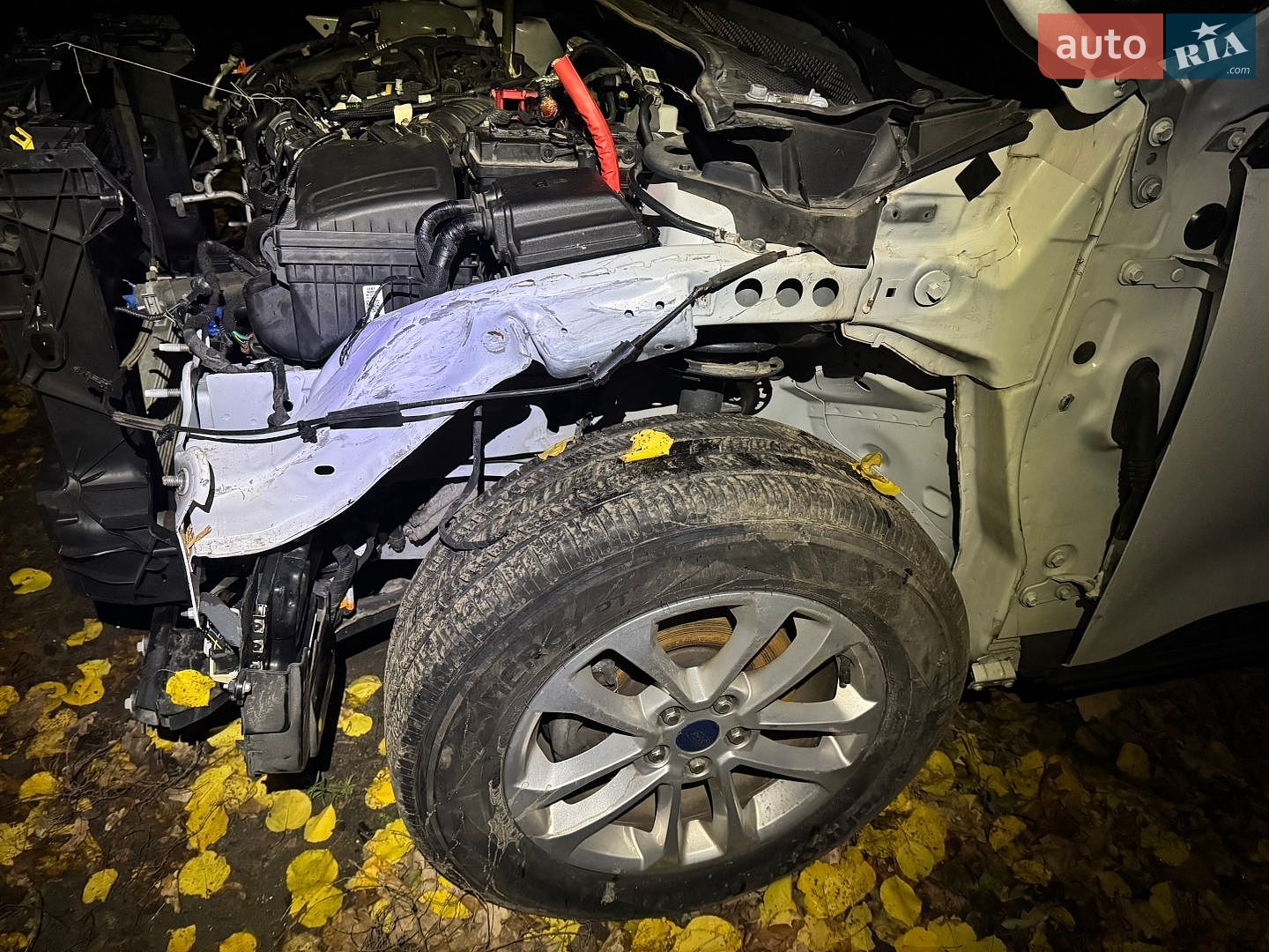 Ford Escape 2022 VIN 1FMCU9G62NUB16392 фото оголошення 17 з 28