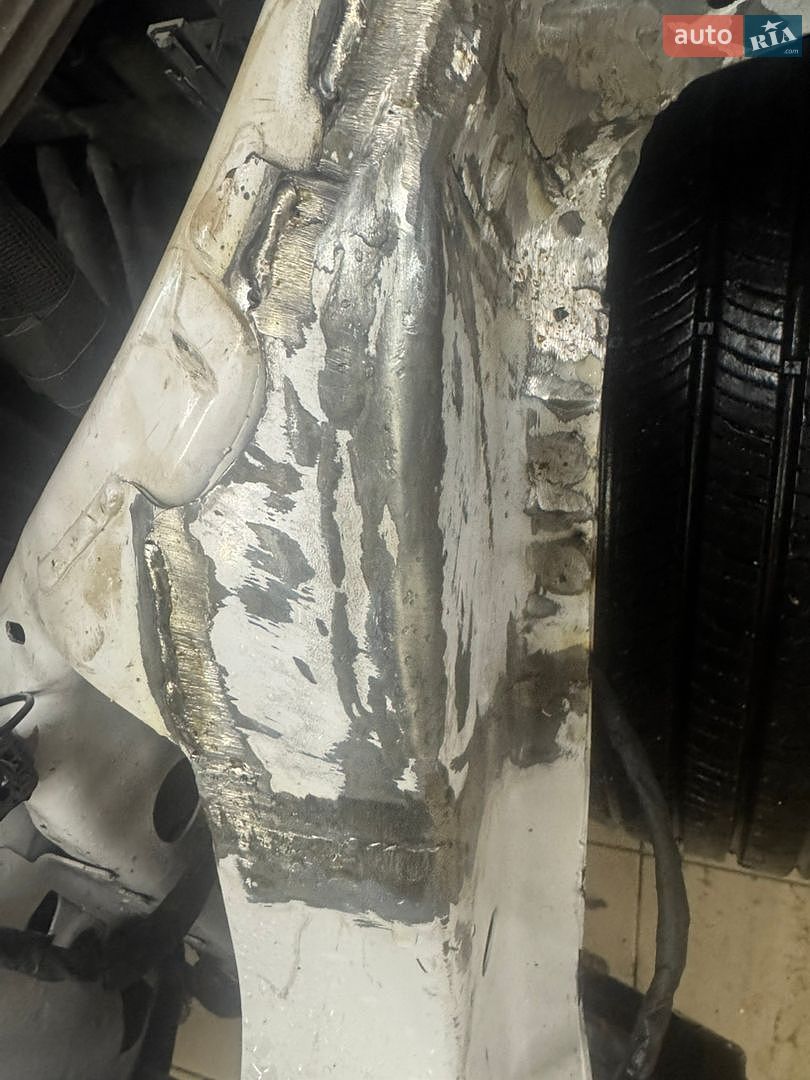 Ford Escape 2022 VIN 1FMCU9G62NUB16392 фото оголошення 25 з 28
