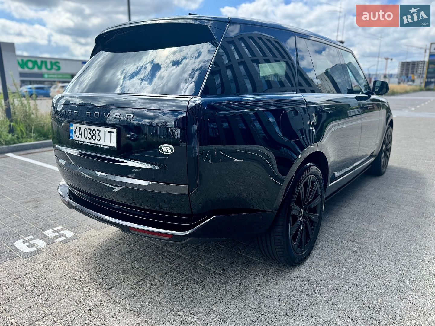 Land Rover Range Rover 2023 VIN SALKABB70PA057100 фото оголошення 13 з 65