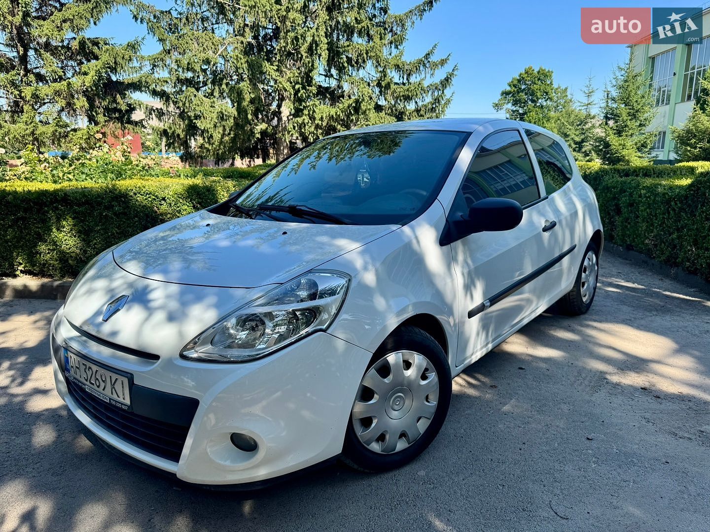 Renault Clio 2011 VIN VF1CR2V0H46157211 фото оголошення 2 з 30