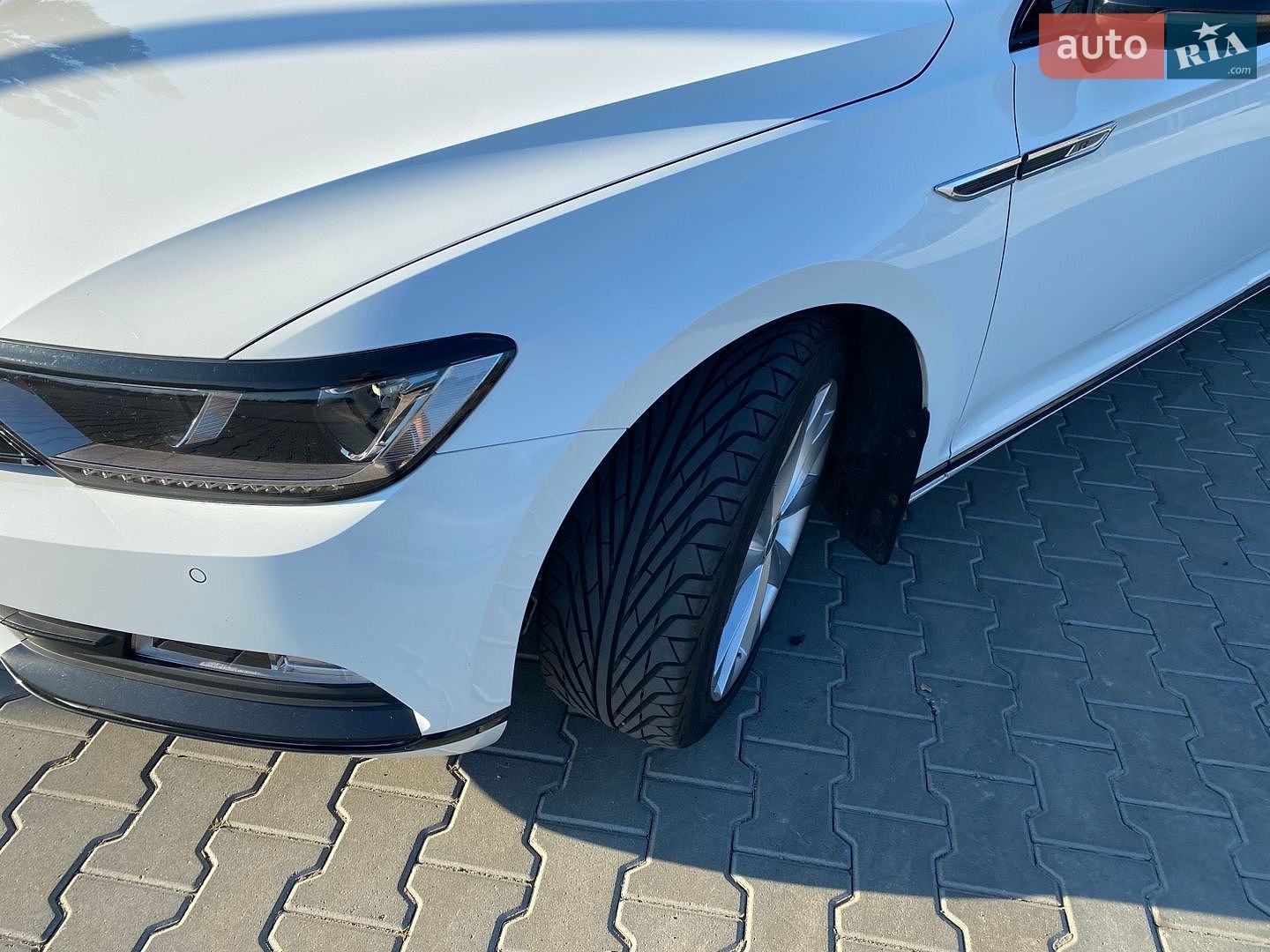 Volkswagen Passat 2015 VIN WVWZZZ3CZFE404243 фото оголошення 4 з 46