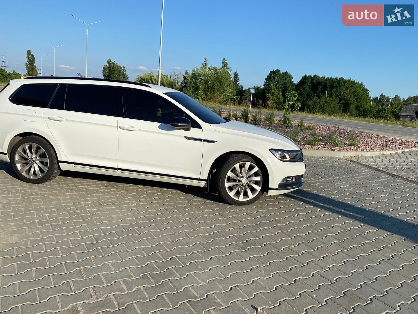 Volkswagen Passat 2015 VIN WVWZZZ3CZFE404243 фото оголошення 14 з 46