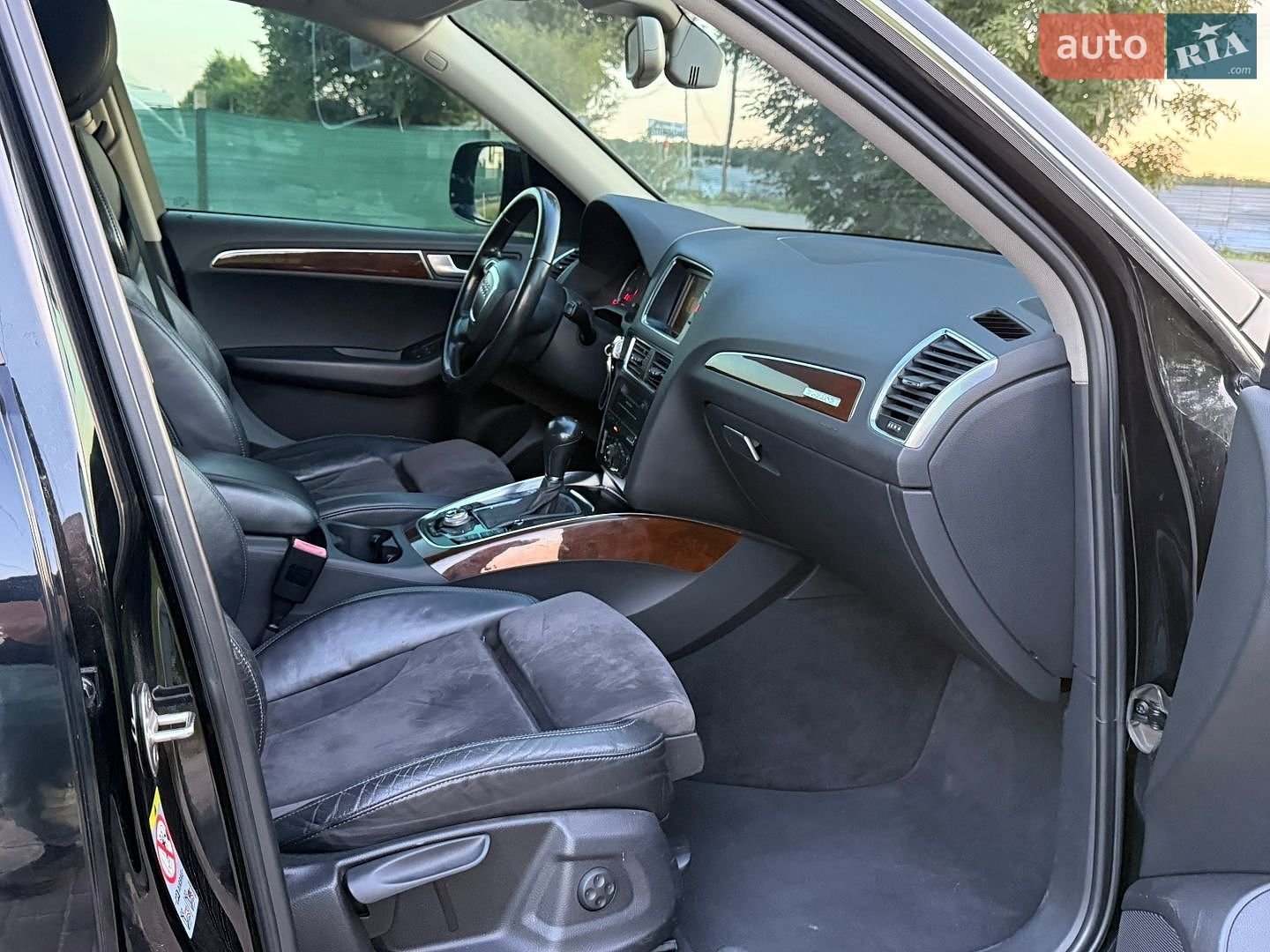 Audi Q5 2009 VIN WAUZZZ8R69A028099 фото оголошення 12 з 21
