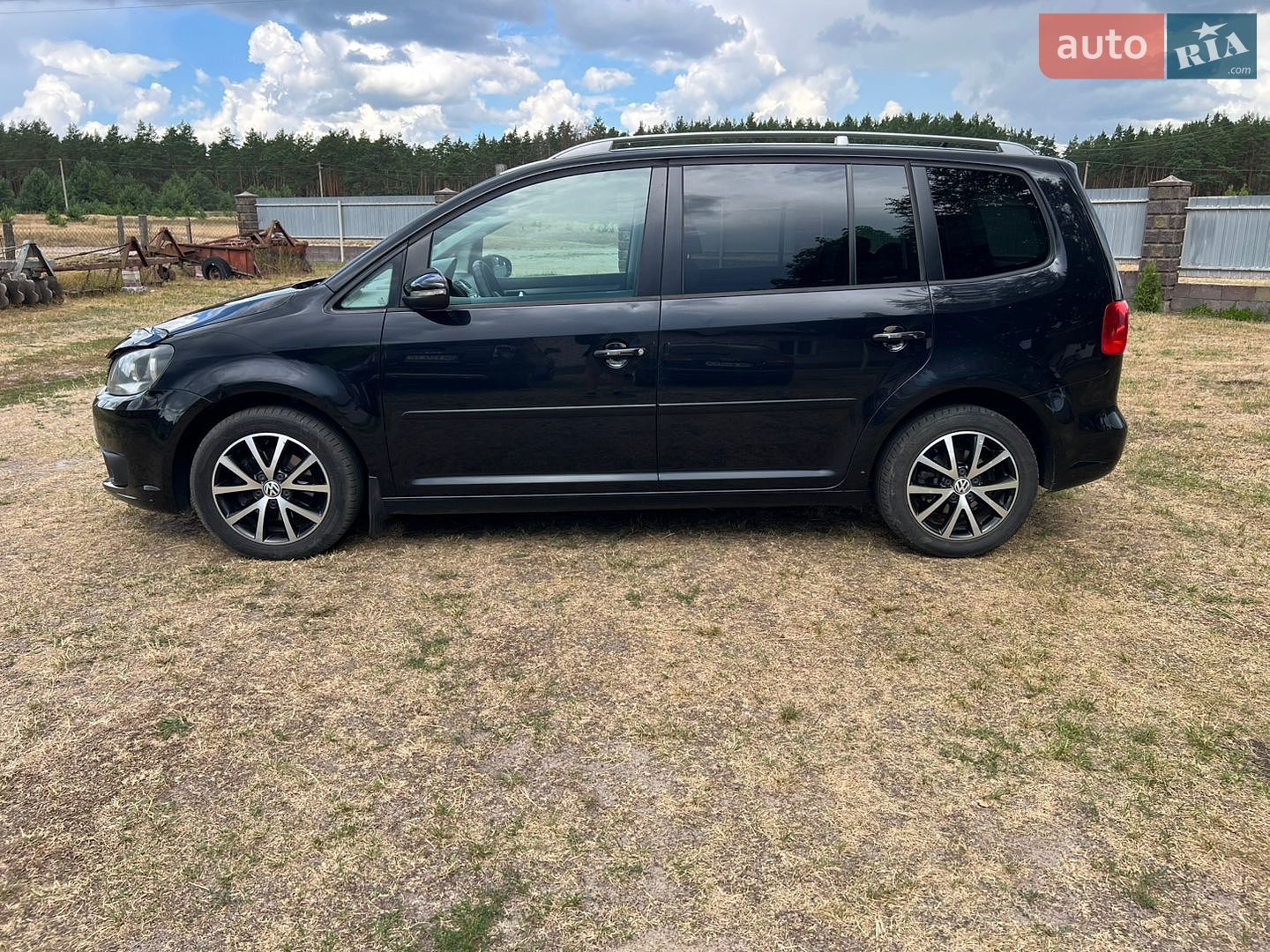Volkswagen Touran 2010 VIN WVGZZZ1TZBW024955 фото оголошення 2 з 15