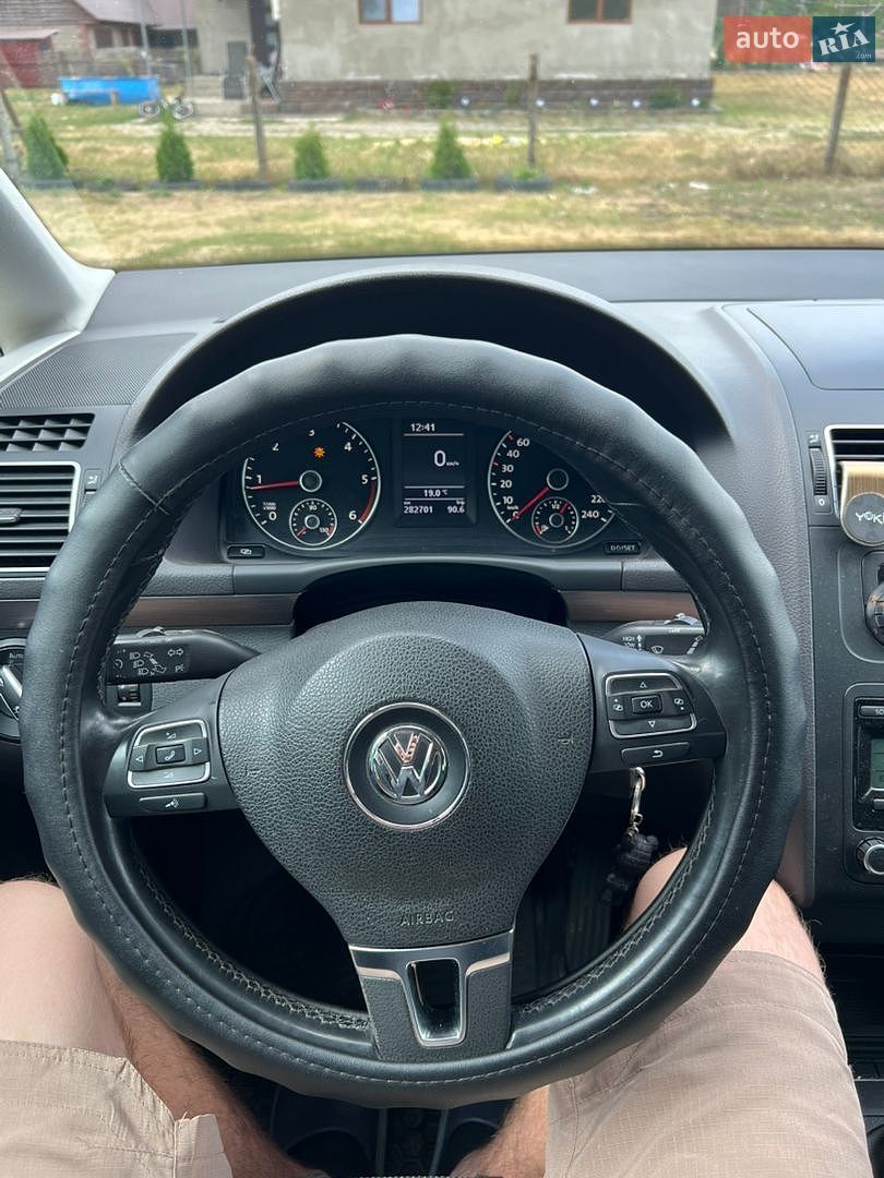 Volkswagen Touran 2010 VIN WVGZZZ1TZBW024955 фото оголошення 14 з 15