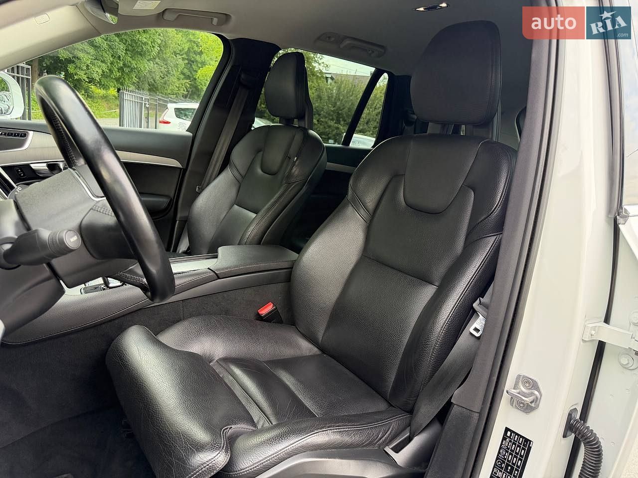 Volvo Xc90 2021 VIN YV1LCL1VCN1808745 фото оголошення 3 з 50