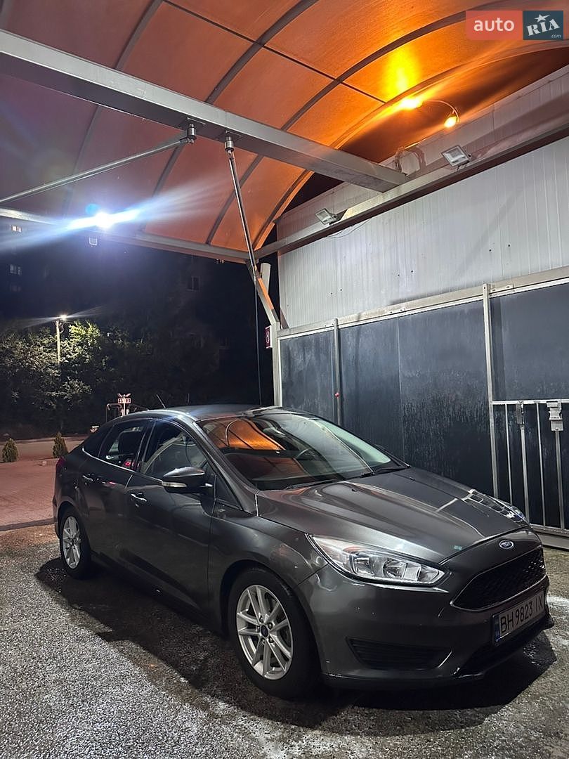Ford Focus 2016 VIN 1FADP3F28GL389833 фото оголошення 8 з 9