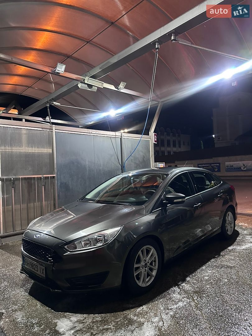 Ford Focus 2016 VIN 1FADP3F28GL389833 фото оголошення 5 з 9