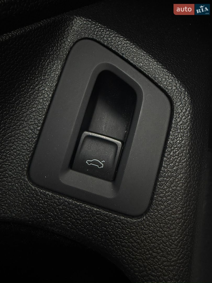 Volkswagen Passat 2019 VIN WVWZZZ3CZKE072742 фото оголошення 35 з 72