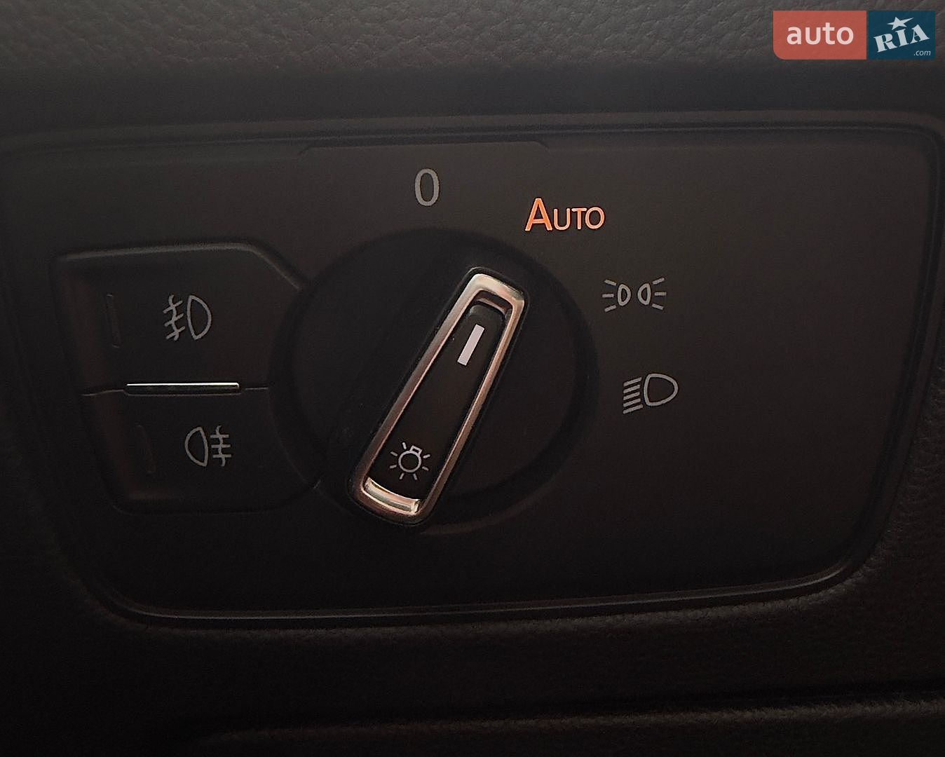 Volkswagen Passat 2019 VIN WVWZZZ3CZKE072742 фото оголошення 33 з 72