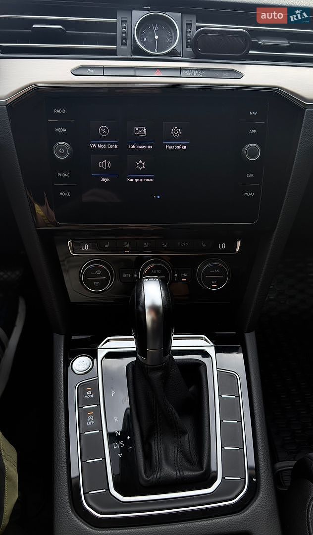 Volkswagen Passat 2019 VIN WVWZZZ3CZKE072742 фото оголошення 31 з 72