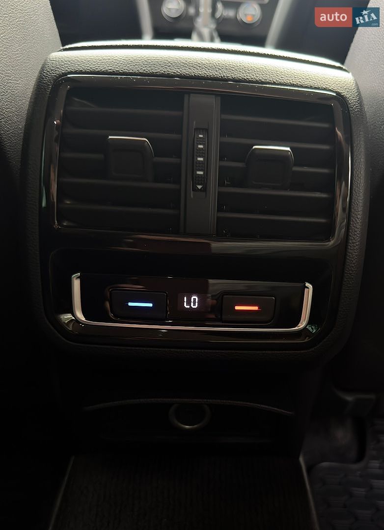 Volkswagen Passat 2019 VIN WVWZZZ3CZKE072742 фото оголошення 28 з 72