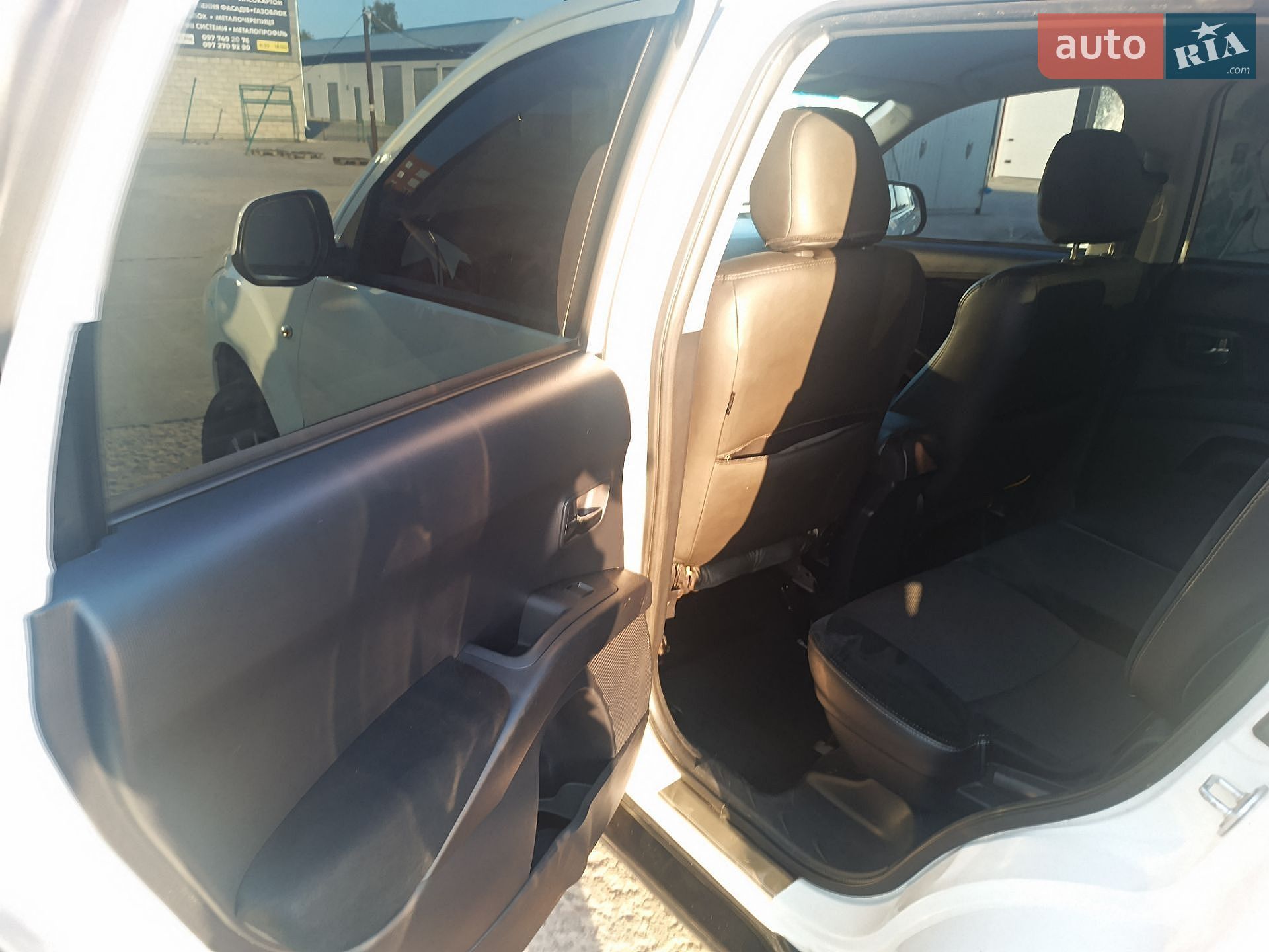 Peugeot 4007 2012 VIN VF3VV4HK8CU803434 фото оголошення 17 з 38
