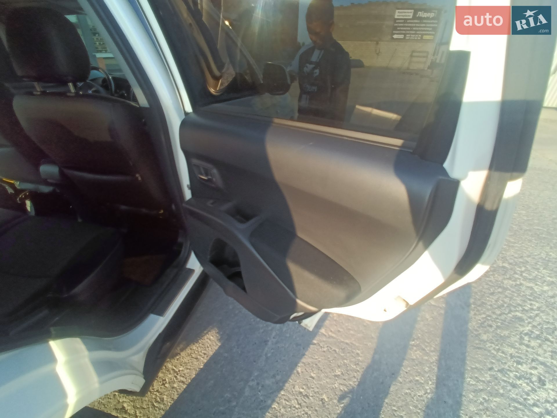 Peugeot 4007 2012 VIN VF3VV4HK8CU803434 фото оголошення 24 з 38
