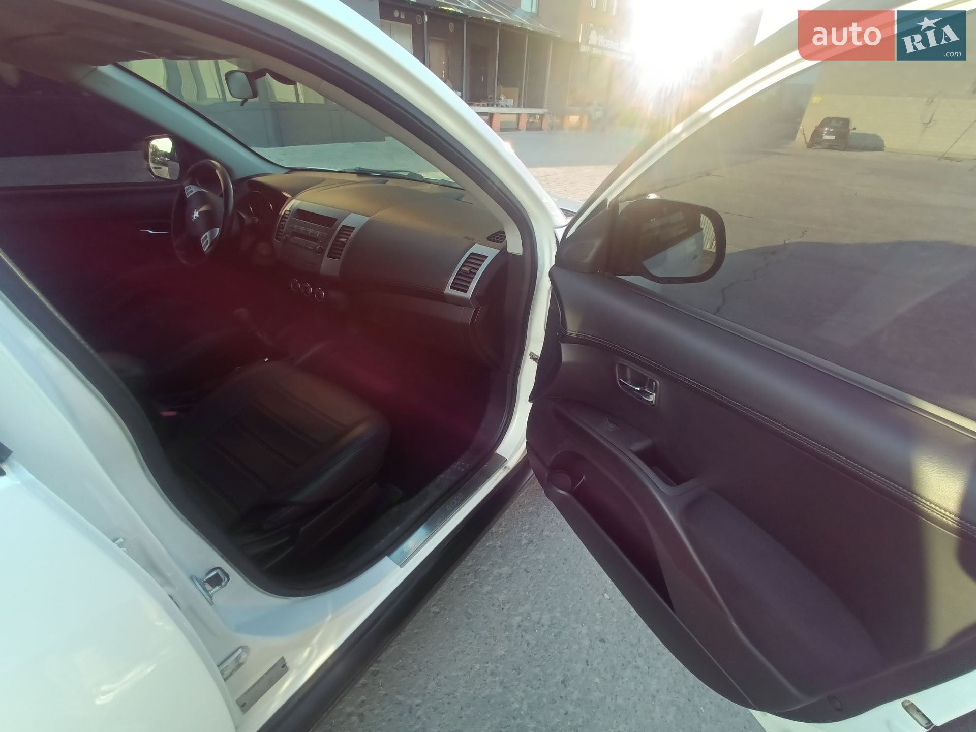 Peugeot 4007 2012 VIN VF3VV4HK8CU803434 фото оголошення 26 з 38