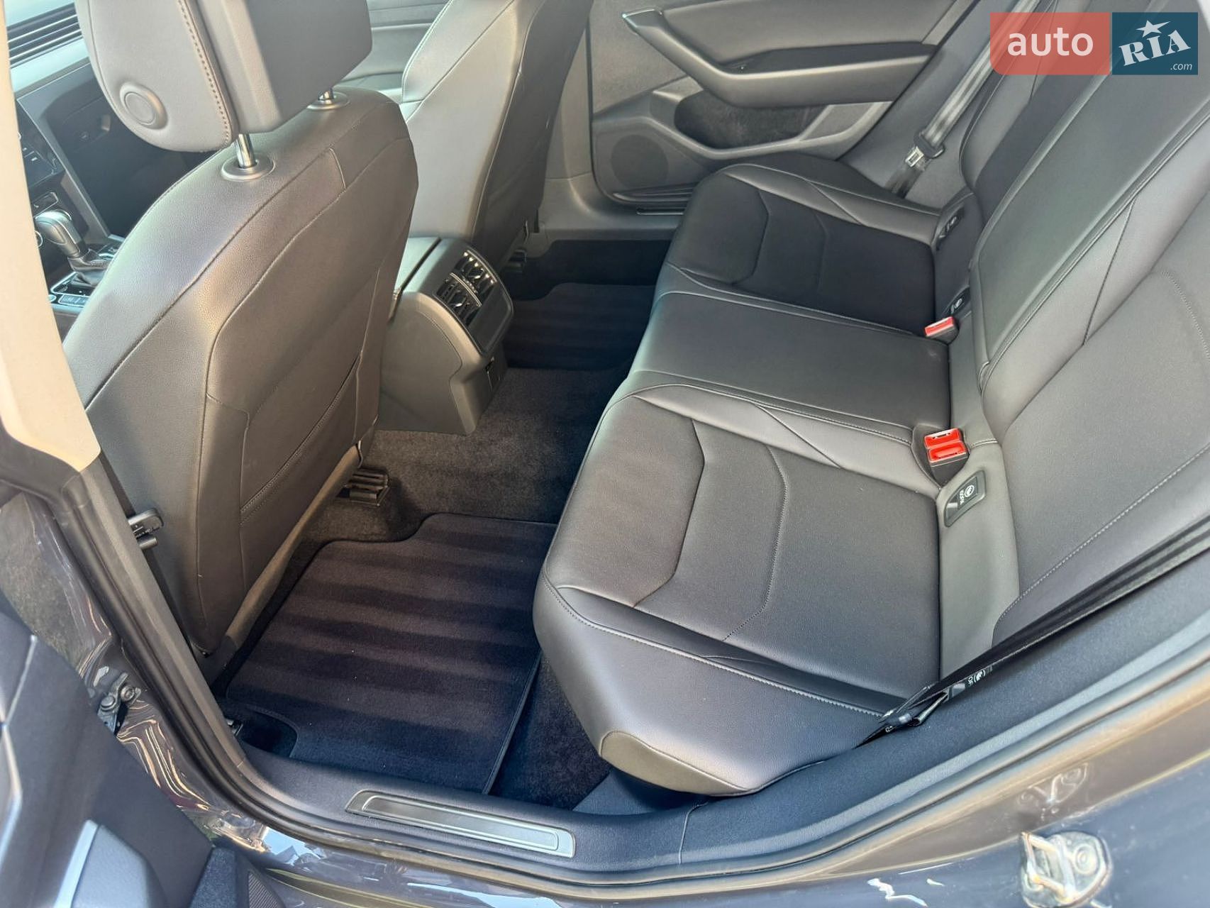 Volkswagen Arteon 2020 VIN WVWAR7AN4LE014245 фото оголошення 18 з 19