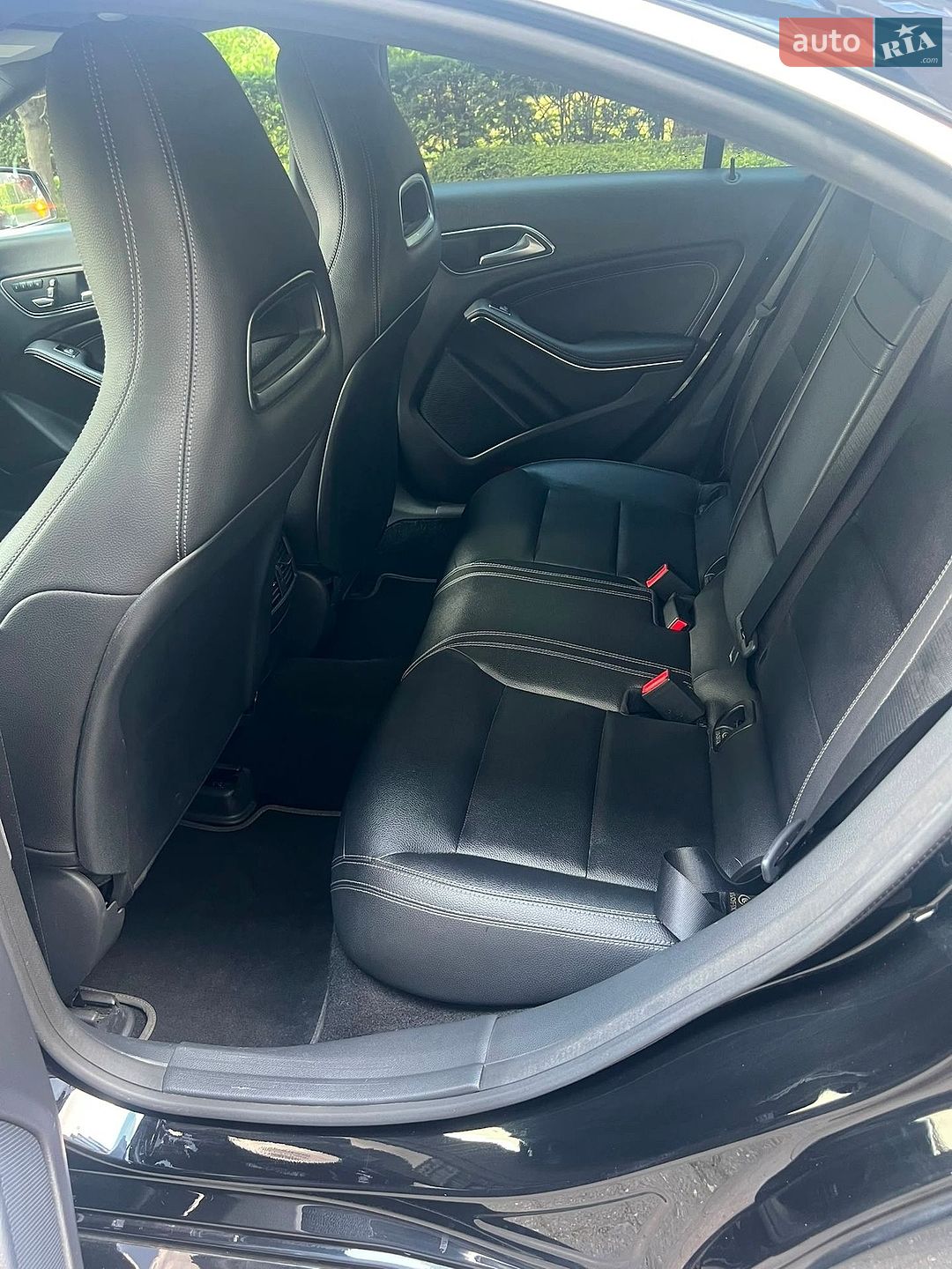 Mercedes-Benz CLA-Class 2018 VIN WDDSJ4EBXJN680829 фото оголошення 7 з 16