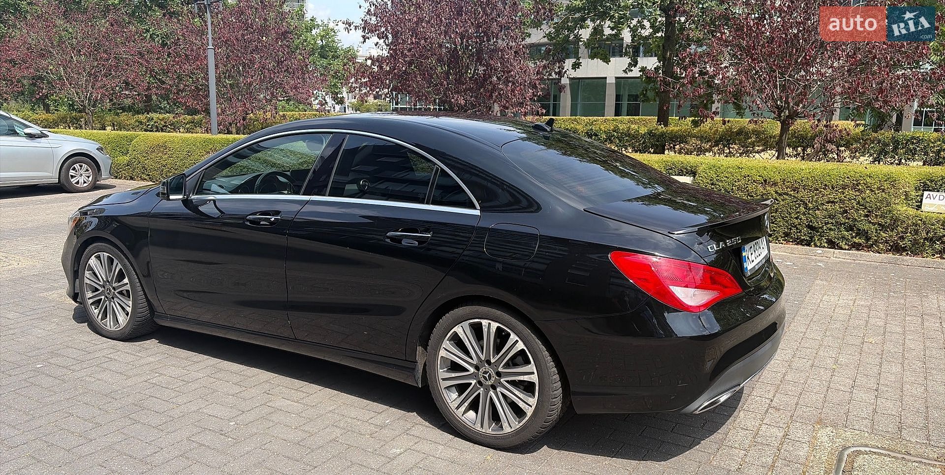Mercedes-Benz CLA-Class 2018 VIN WDDSJ4EBXJN680829 фото оголошення 3 з 16