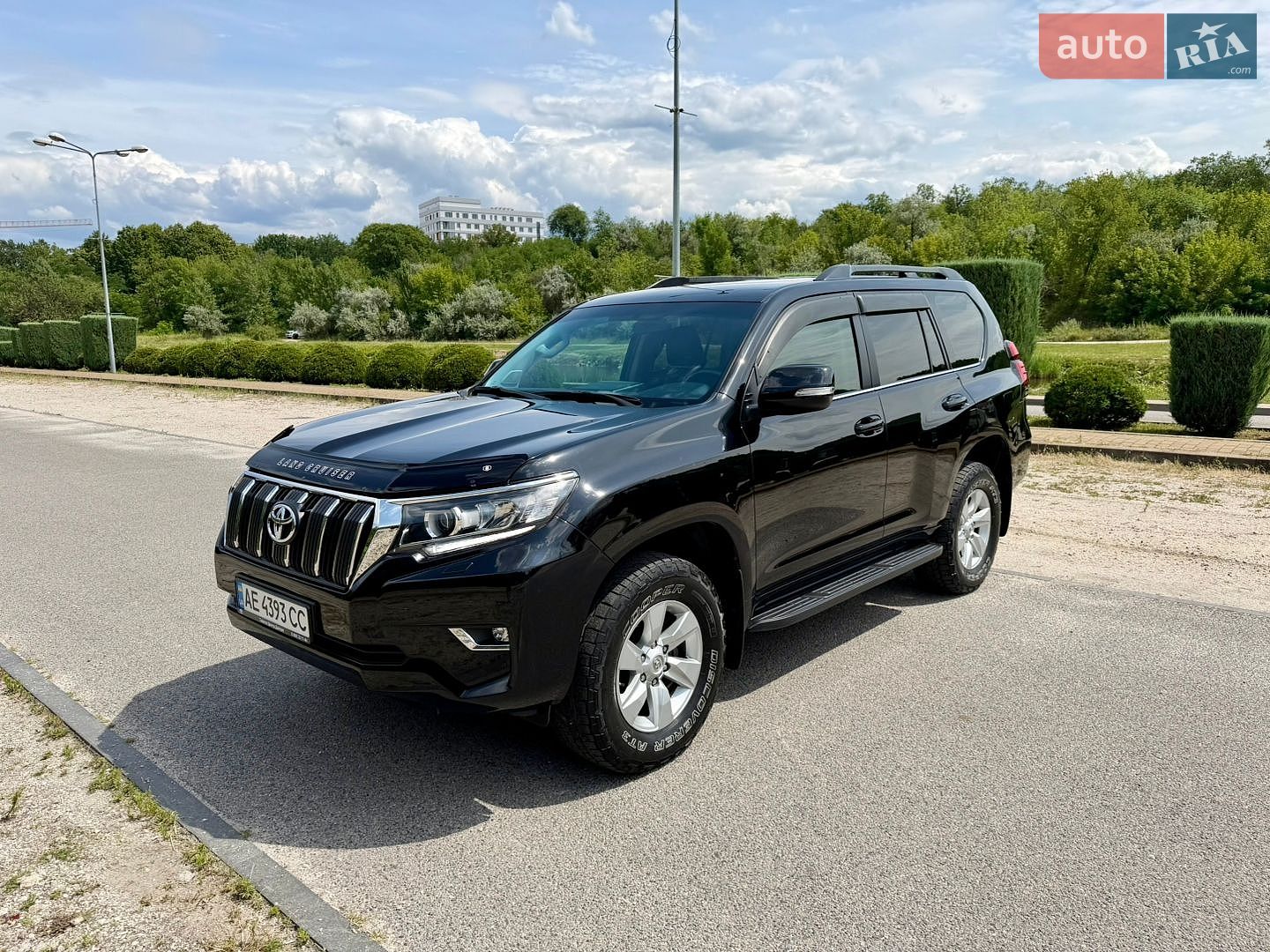 Toyota Land Cruiser Prado 2019 VIN JTEBU3FJ90K171473 фото оголошення 6 з 44