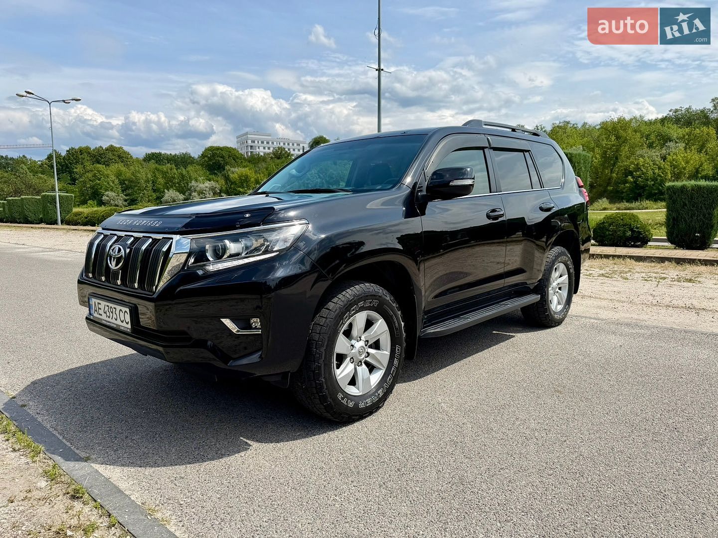 Toyota Land Cruiser Prado 2019 VIN JTEBU3FJ90K171473 фото оголошення 7 з 44