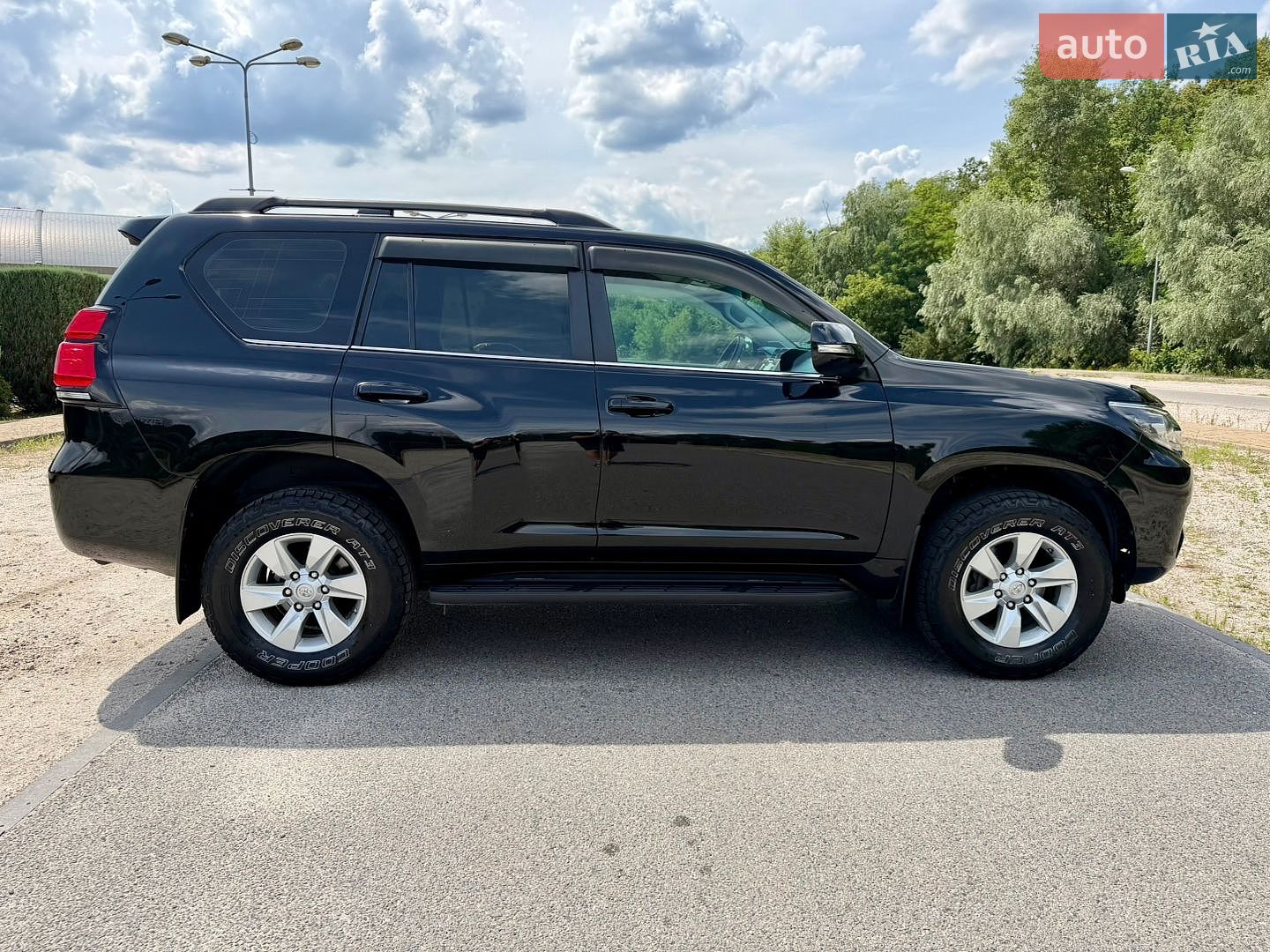Toyota Land Cruiser Prado 2019 VIN JTEBU3FJ90K171473 фото оголошення 15 з 44