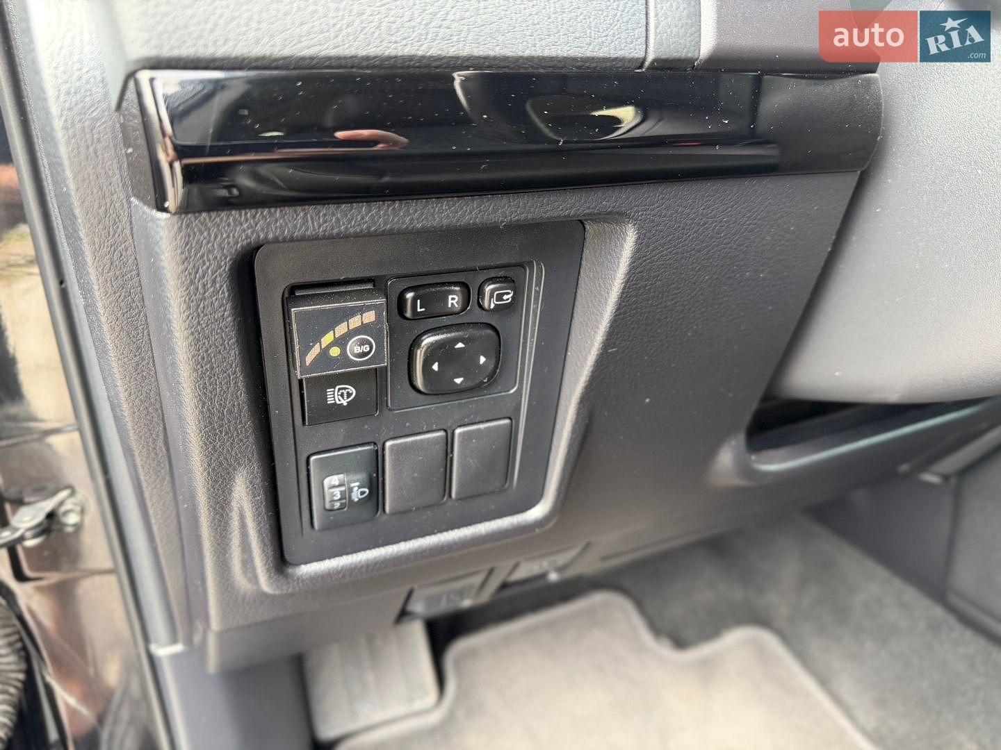Toyota Land Cruiser Prado 2019 VIN JTEBU3FJ90K171473 фото оголошення 27 з 44
