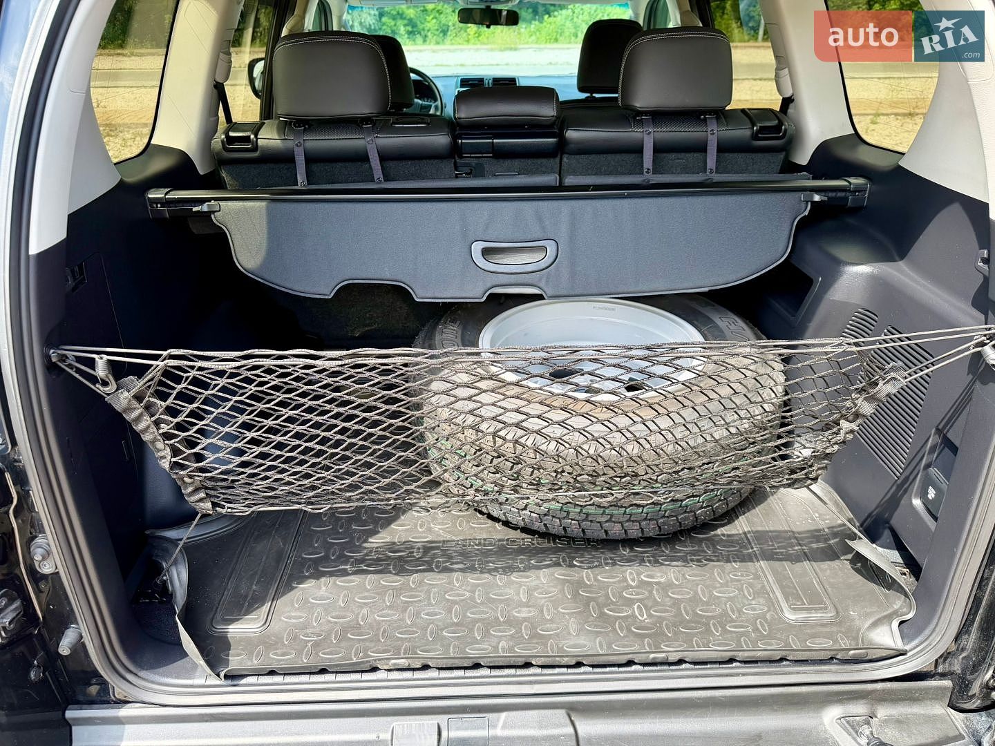 Toyota Land Cruiser Prado 2019 VIN JTEBU3FJ90K171473 фото оголошення 37 з 46