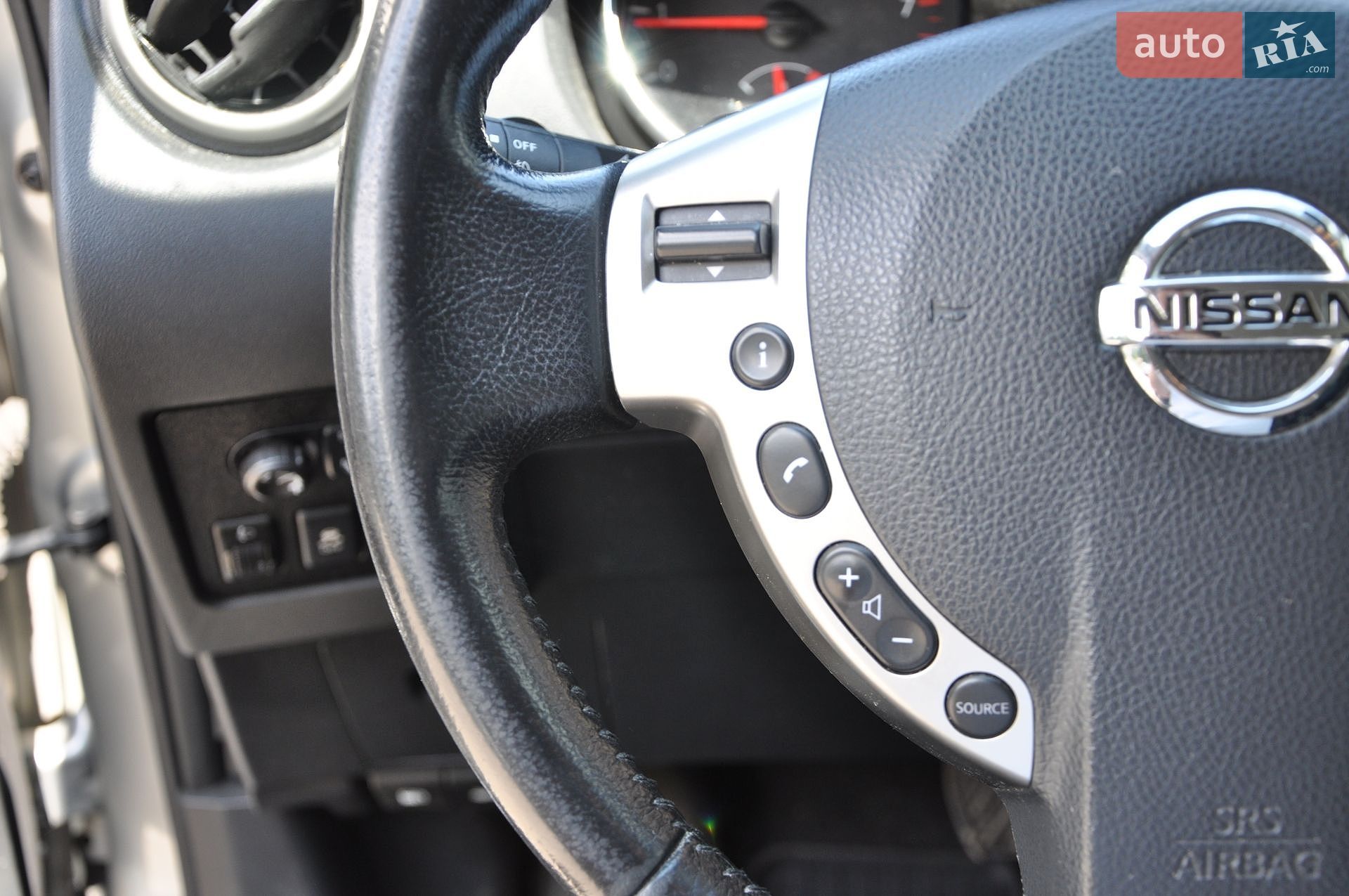 Nissan Qashqai 2013 VIN SJNFBAJ10U2769739 фото оголошення 33 з 58