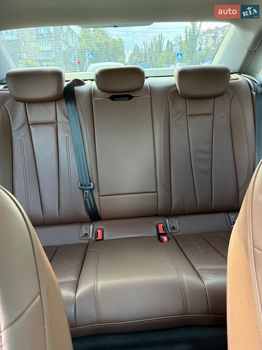 Audi A4 2018 VIN WAUZZZF47JA171378 фото оголошення 10 з 11
